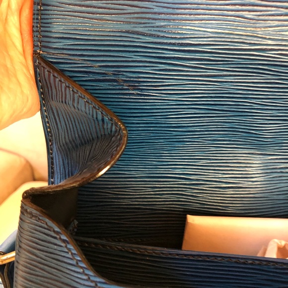 Authentic Louis Vuitton Cartouchiere - Picture 10 of 11